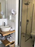 Geo & Art Boutique Hotel