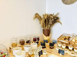 Geo & Art Boutique Hotel