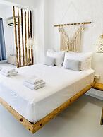 Geo & Art Boutique Hotel