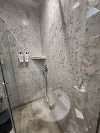 Geo & Art Boutique Hotel