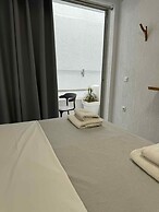 Geo & Art Boutique Hotel