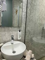 Geo & Art Boutique Hotel