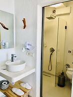 Geo & Art Boutique Hotel