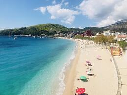 Geo & Art Boutique Hotel