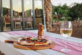 Duikersdrift Winelands Country Escape