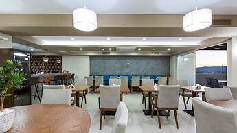 Sun and Sea Plus Resort Hotel