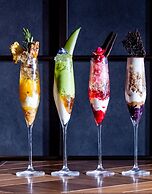 THE LIVELY FUKUOKA HAKATA