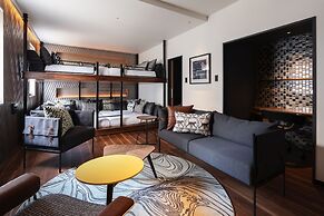 THE LIVELY FUKUOKA HAKATA