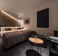 THE LIVELY FUKUOKA HAKATA