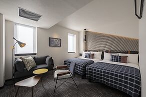 THE LIVELY FUKUOKA HAKATA