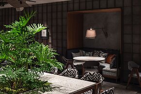 THE LIVELY FUKUOKA HAKATA