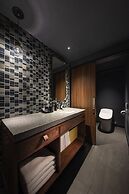 THE LIVELY FUKUOKA HAKATA