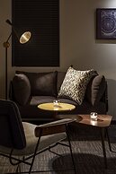 THE LIVELY FUKUOKA HAKATA