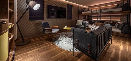 THE LIVELY FUKUOKA HAKATA