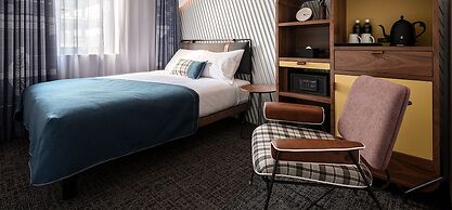 THE LIVELY FUKUOKA HAKATA