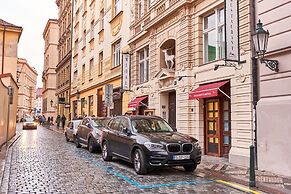 Charles Bridge Royal Apartment