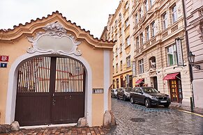 Charles Bridge Royal Apartment