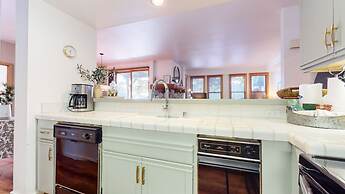 Snowcreek #887 2 Bedroom Condo by RedAwning