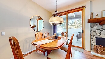 Snowcreek #887 2 Bedroom Condo by RedAwning