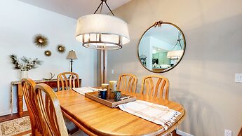 Snowcreek #887 2 Bedroom Condo by RedAwning