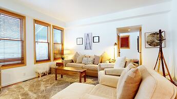 Snowcreek #887 2 Bedroom Condo by RedAwning