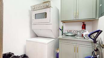 Snowcreek #887 2 Bedroom Condo by RedAwning