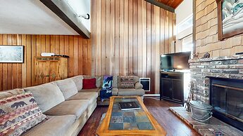 Chamonix #94 3 Bedroom Condo by RedAwning