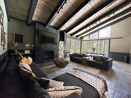 Chamonix #94 3 Bedroom Condo by RedAwning