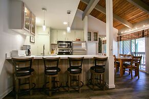 Sunshine Village 104 Beautiful, Convenient, and Close to it all by Red