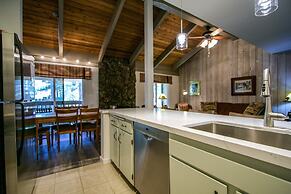 Sunshine Village 104 Beautiful, Convenient, and Close to it all by Red