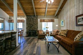 Sunshine Village 104 Beautiful, Convenient, and Close to it all by Red