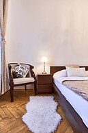 Old Town Square Royal Apartment
