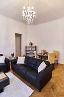 Old Town Square Royal Apartment
