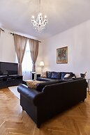 Old Town Square Royal Apartment