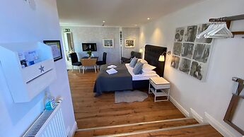 Skaftö Hotell Villa Lönndal, Grundsund