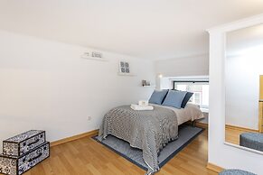 LxWay Apartments Correeiros