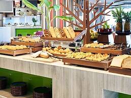 Novotel Hanoi Thai Ha