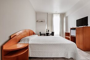 Flamboyant Hotel