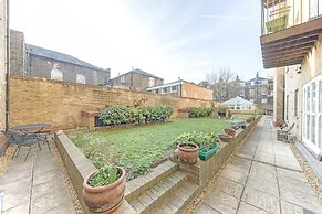 Spacious Apartment in Trendy Islington