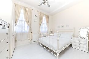 Spacious Apartment in Trendy Islington