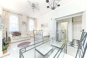 Spacious Apartment in Trendy Islington