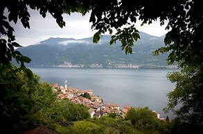 Nest on the Lake