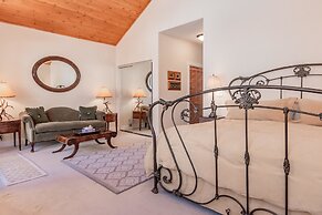 Mammoth Gateway Village # 8