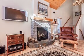 Mammoth Gateway Village # 8