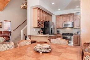 Mammoth Gateway Village # 8