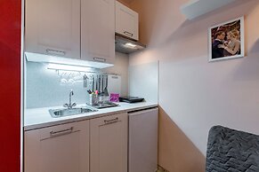 ColorSpb Apart Hotel Movie House