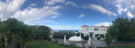 Akti Hotel & Apartments