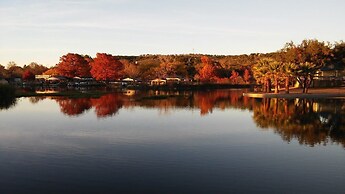 Constant-level Lake LBJ - 3 BR Sleep 12