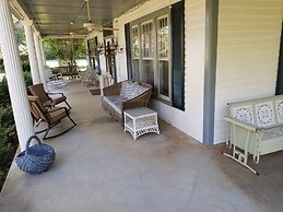 7 Bedroom Manor near Appomattox & Lynchburg