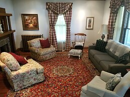 7 Bedroom Manor near Appomattox & Lynchburg